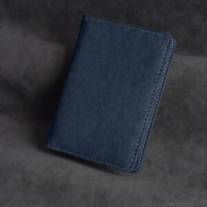 Reisepass-Tasche aus Alcantara